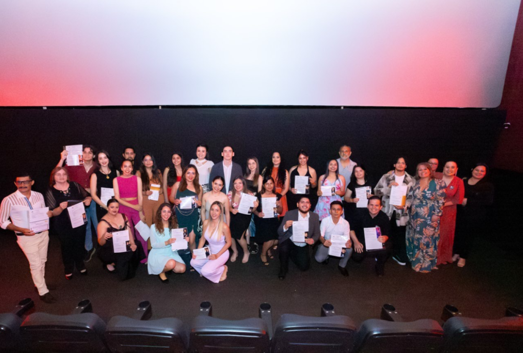 Alfombra Roja Parte 2 — CinemaPop Costanera